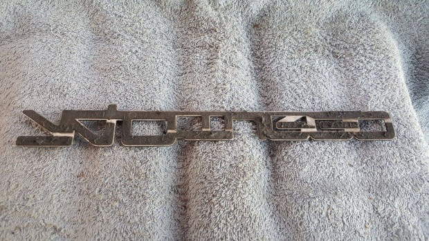 Volvo 1369009 740 Turbo felirat