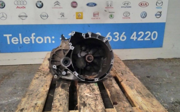 Volvo 1,6D CV6R-7002 GB bontott v�lt�