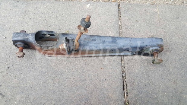 Volvo 30620844 S40 V40 jobb hátsó keresztlengőkar