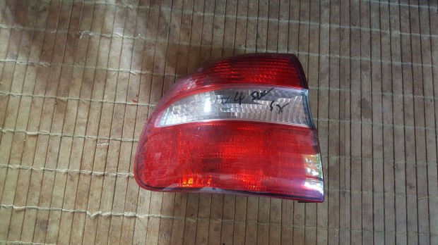 Volvo 30621887 V40 bal hátsó lámpa