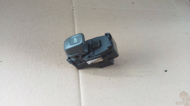 Volvo 30638703 S40 V40 hátsó ablakemelőkapcsoló