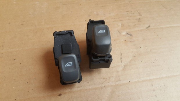 Volvo 30638706 30638710 S40 V40 hátsó ablakemelőkapcsoló