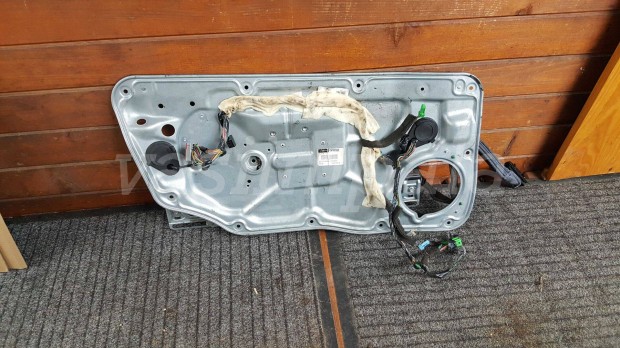 Volvo 30661065 30784509 S80 V70 XC70 bal e.ablakemelőszerkezet