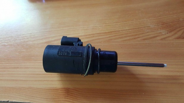 Volvo 30665607 S40 V50 C30 C70 fékútérzékelő