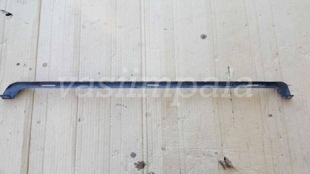 Volvo 30671117 S40 V50 C30 C70 intercooler merevítő