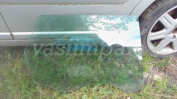 Volvo 30674295 V50 jobb hátsó ajtóüveg