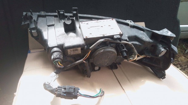 Volvo 30698545 S60 xenonlmpa