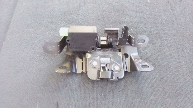 Volvo 30784739 C30 csomagtrzr