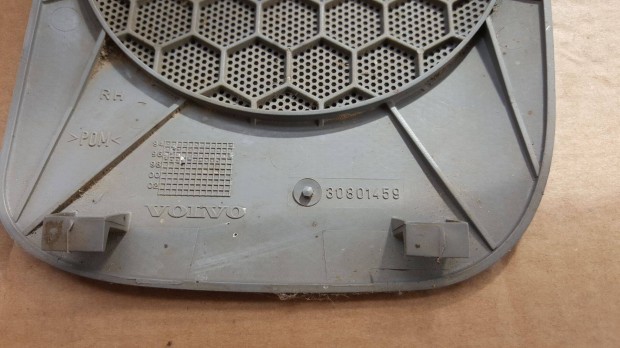 Volvo 30801459 S40 kalaptart jobb hangszrrcs