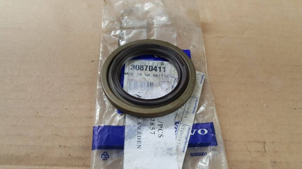 Volvo 30870411 S40 V40 első kerékcsapágy szimmering