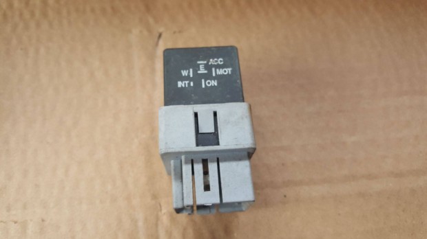 Volvo 30870948 S40 V40 indexrelé