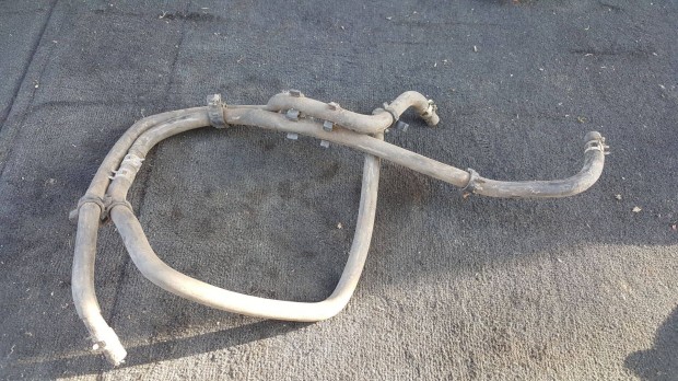 Volvo 30873076 30873075 S40 V40 üzemanyagcső