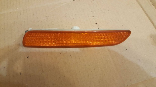 Volvo 30888129 S40 V40 jobb hátsó bal első szélességjelző
