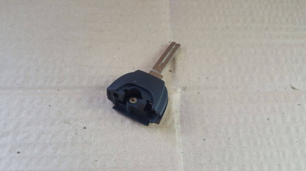 Volvo 31253452 S60 S80 V70 XC70 XC90 nyerskulcs