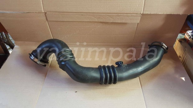 Volvo 31261896 S40 V50 C30 C70 2.0 D intercoolercső