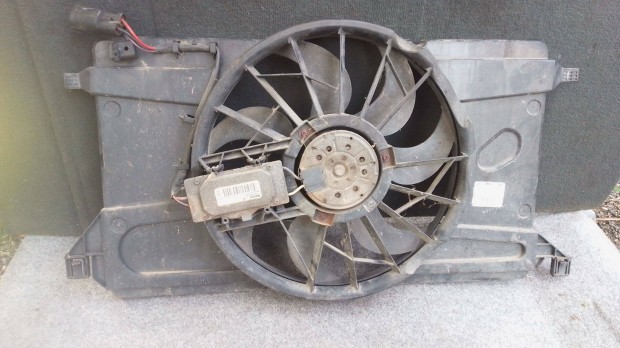 Volvo 31262988 S40 V50 C30 C70 hűtőventilátor