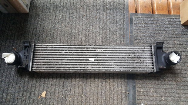 Volvo 31338474 S80 V70 XC70 XC60 D5 intercooler ht