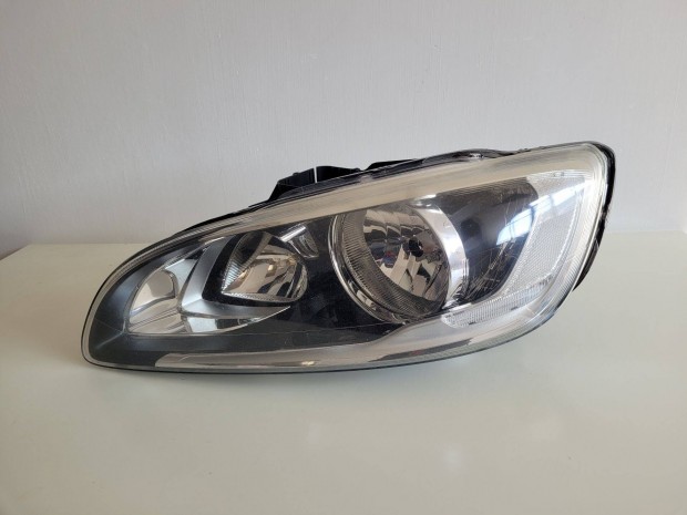 Volvo 31420115 S60 V60 2014 gyári bal első lámpa fényszóró Volvo s60