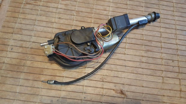 Volvo 3454000 440 460 elektromos antenna