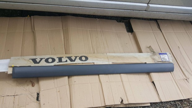 Volvo 3512939 850 bal első ajtó díszléc
