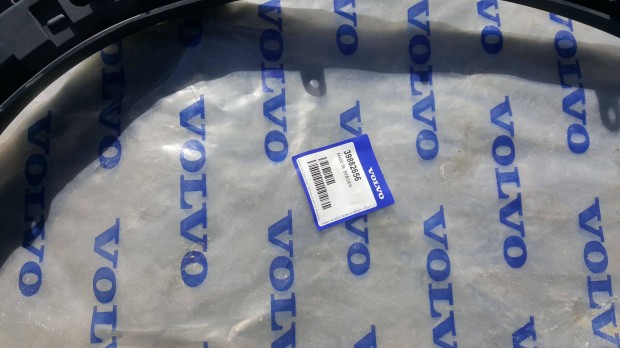 Volvo 39882656 XC90 bal első sárvédőív