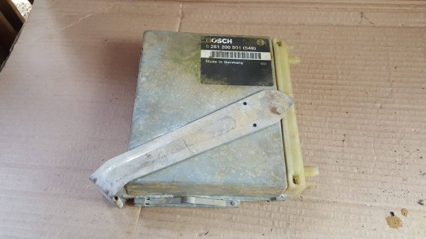 Volvo 6842208 850 T5 ECU motorvezérlő Bosch 0261 200 501(549)