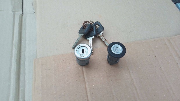 Volvo 6846569 850 gyjtskapcsol s csomagtrfedlzr