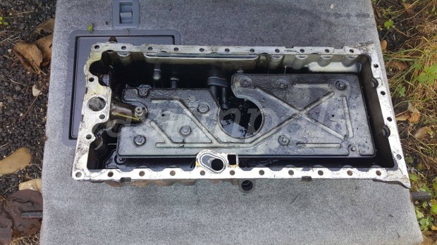 Volvo 8631507 S60 S80 V70 XC70 XC90 D5 olajtekn