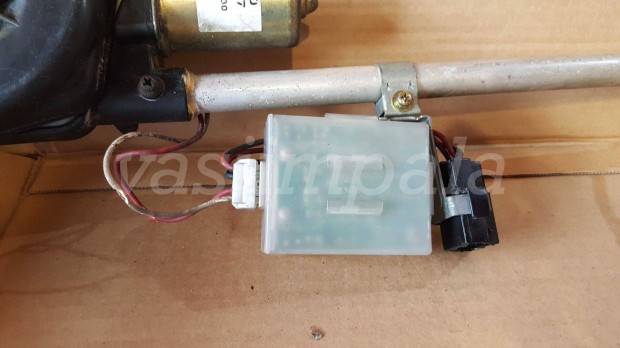 Volvo 9472157 850 S70 elektromos antenna