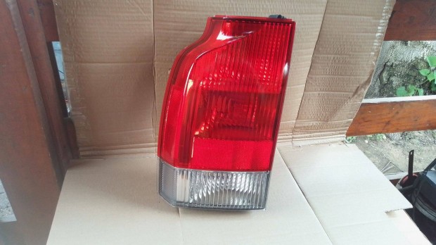 Volvo 9474848 V70 XC70 bal hátsó lámpa