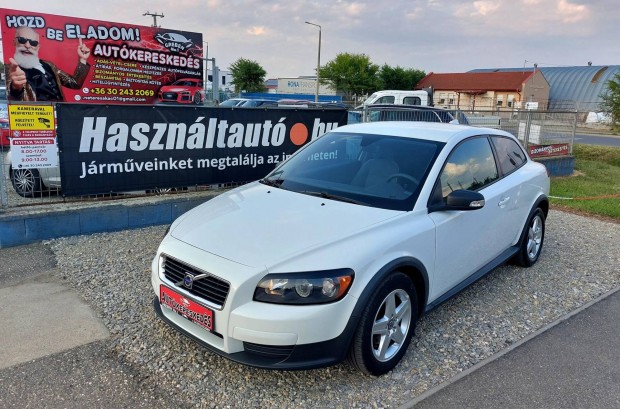 Volvo C30 1.6 D Drive Kinetic Friss Műszaki viz...
