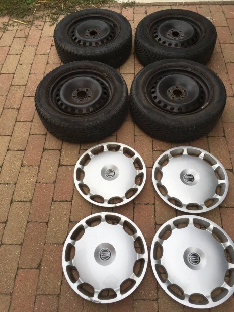 Volvo C30 S40 V50 Focus felni dísztárcsa téligumi 205/55R16 Mondeo