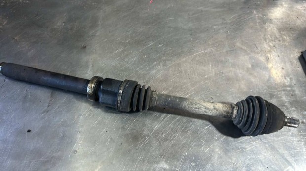 Volvo C30 fltengely hossz