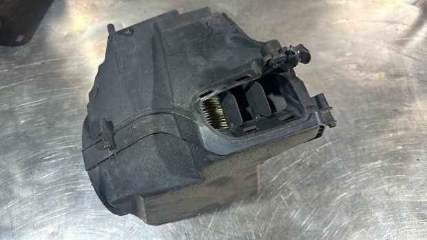 Volvo C30 légszuröház