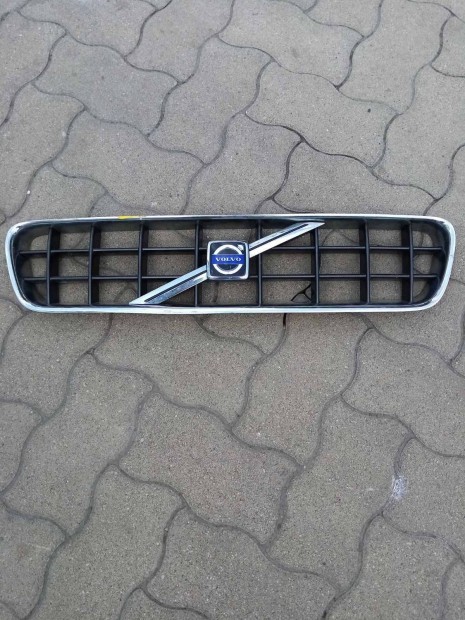 Volvo C70 díszrács