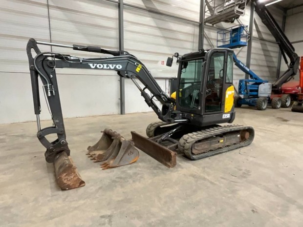 Volvo ECR 50 D / 2.216 h üzemóra / Lízing 20%-tól