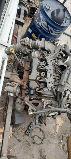 Volvo Ford Peugeot 1.6 Hdi motor elad�