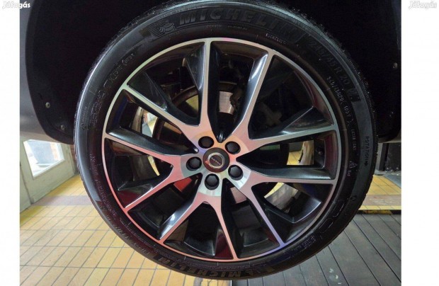 Volvo Gyári 20" colos alufelni garnitúra Michelin gumikkal!