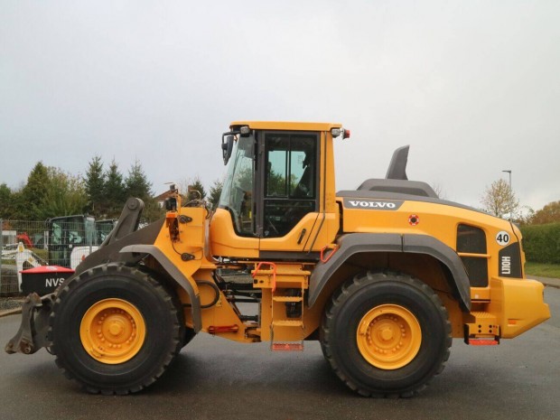 Volvo L110H homlokrakod / 6.800 zemra / Lzing 20%-tl