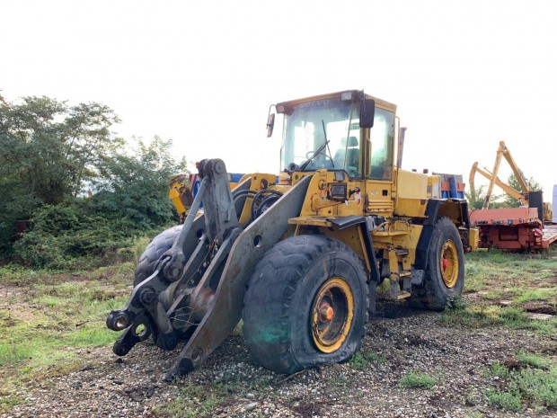 Volvo L120C homlokrakod