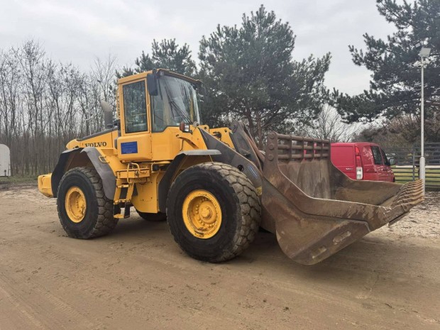 Volvo L120E homlokrakod