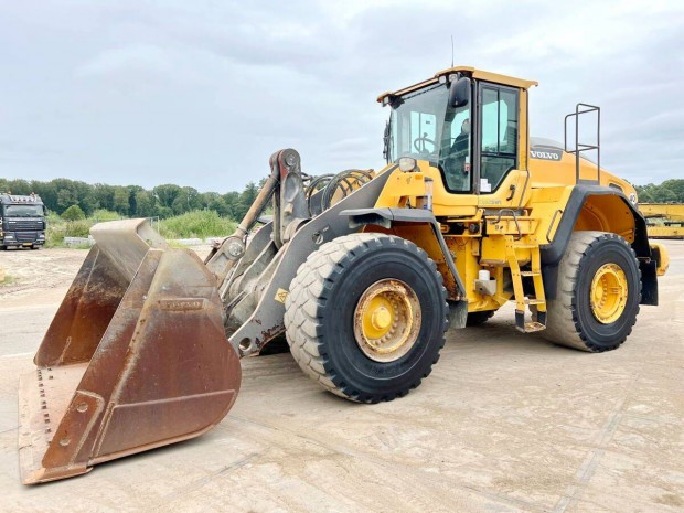 Volvo L150H / 12.918 zemra / Lzing 20%-tl