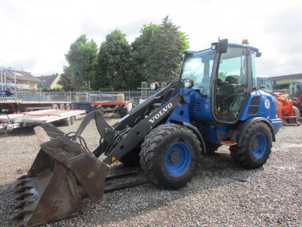 Volvo L25/ 1 393 üzemóra / Lízing 20%-tól