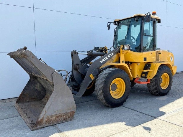 Volvo L30G / 2969 üzemóra / Lízing 20%-tól