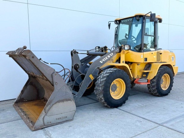 Volvo L30G / 3898 üzemóra / Lízing 20%-tól