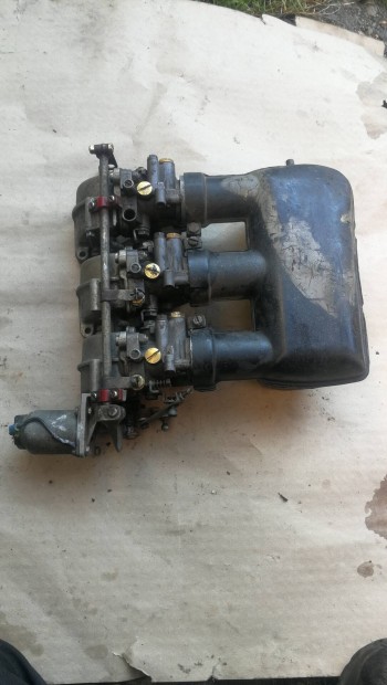 Volvo Penta Crescent 500 csnakmotor Bing karburtor sor