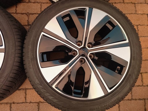 Volvo Polestar új állapotú 19 col alufelni kétszéles