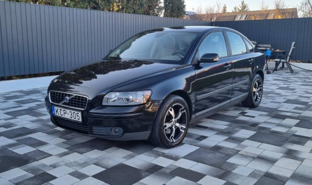 Volvo S40 1.6 D Kettstmeg lendkerk frissen c...