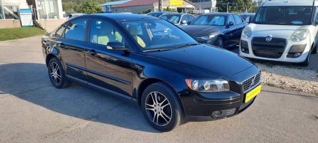 Volvo S40 1.6 Momentum 132000 Km! Autbeszmt...