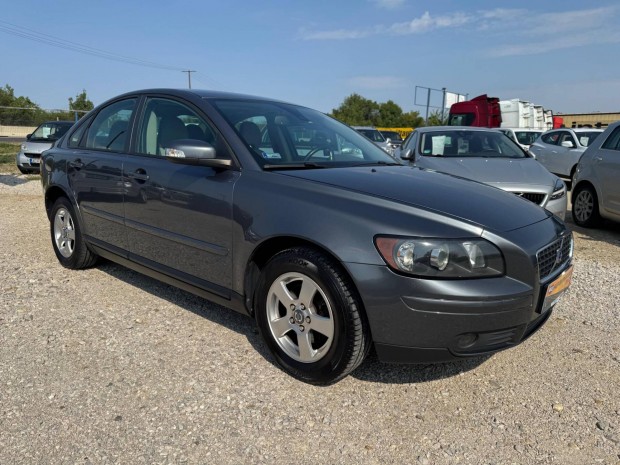 Volvo S40 1.6 Vonóhorog! Csere-Beszámítás!